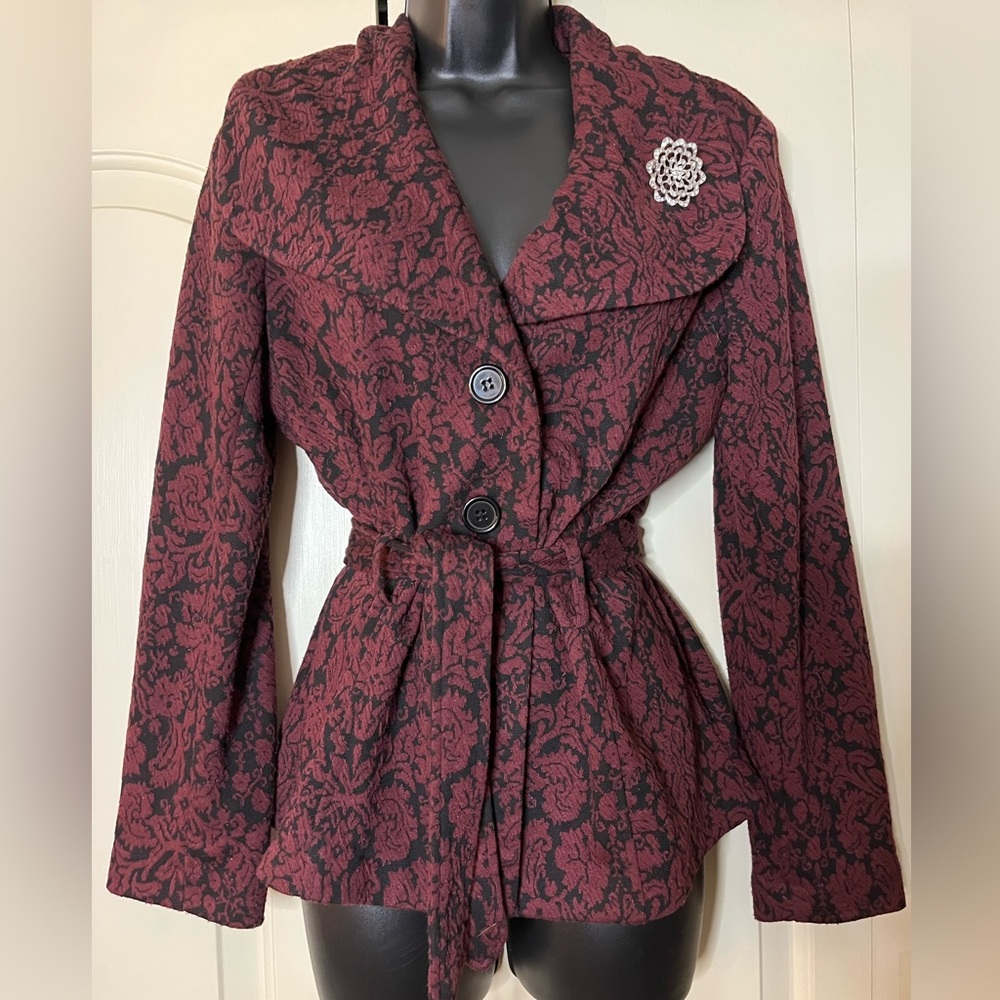 ♥️SALE 4/$20 Beautiful Fall Burgundy and Black Belted Jacket/Blazer